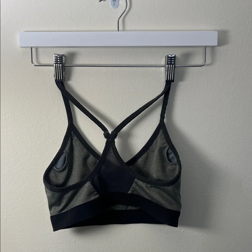 Nike Women's Dark Grey and Black Sports Bra - Picture 2 of 2
